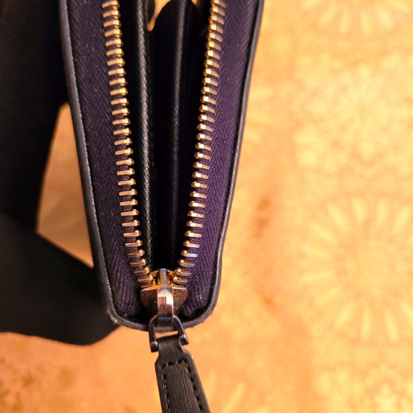 PRADA BLACK SAFFIANO LEATHER LONG WALLET - Picture 5 of 8